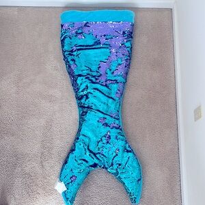 Cynthia Rowley mermaid Snuggie turquoise and purple flip sequins.